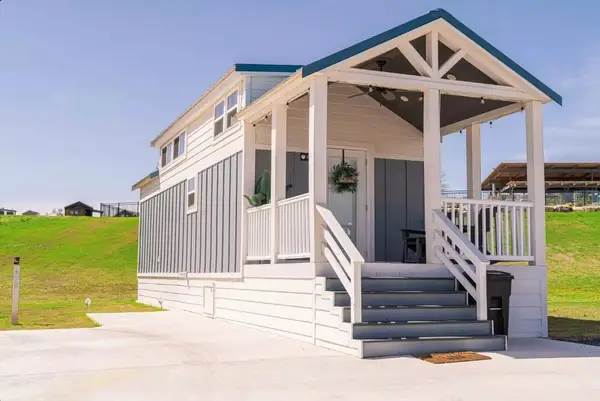 5386 Ranch Road 1376 Rd #98, Fredericksburg, TX 78624