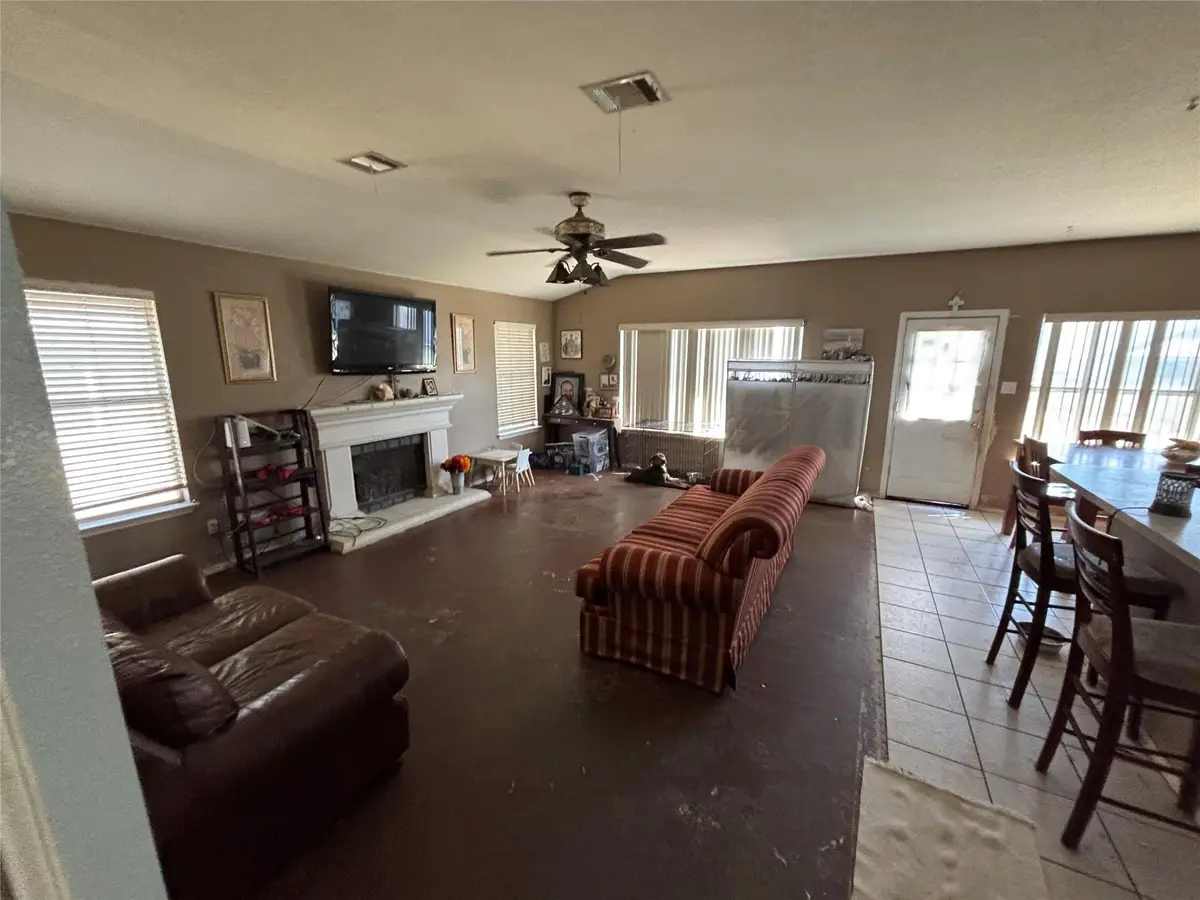 15733 Cadoz Dr, Austin, TX 78728 - #1