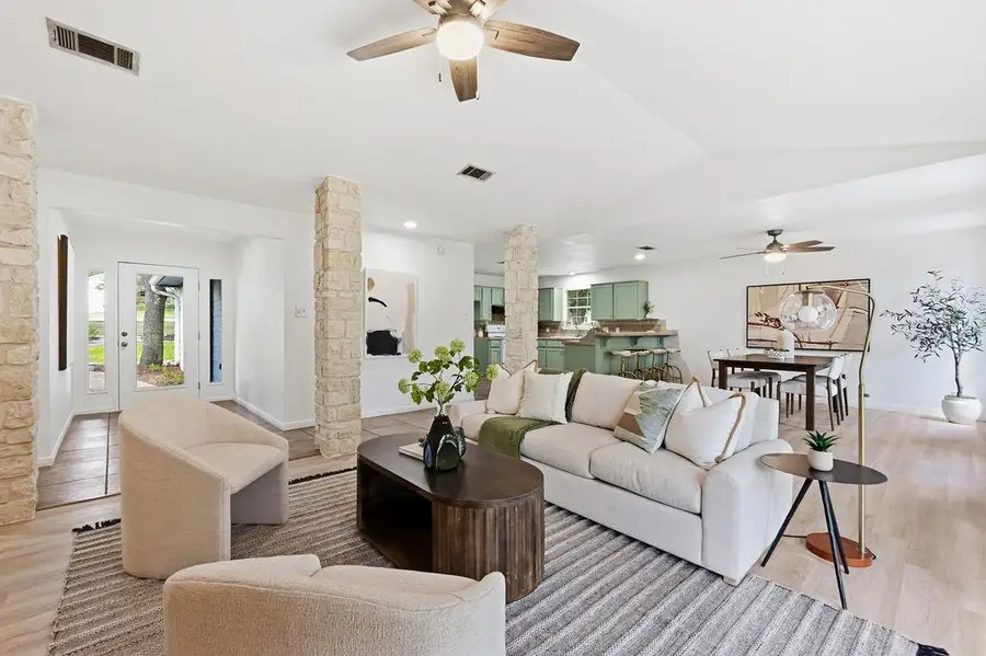 600 Meadow Oaks Dr, Dripping Springs, TX 78620 - #3