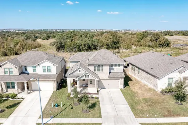 521 Elm Green St, Hutto, TX 78634