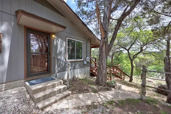 17129 E Darleen Dr, Leander, TX 78641