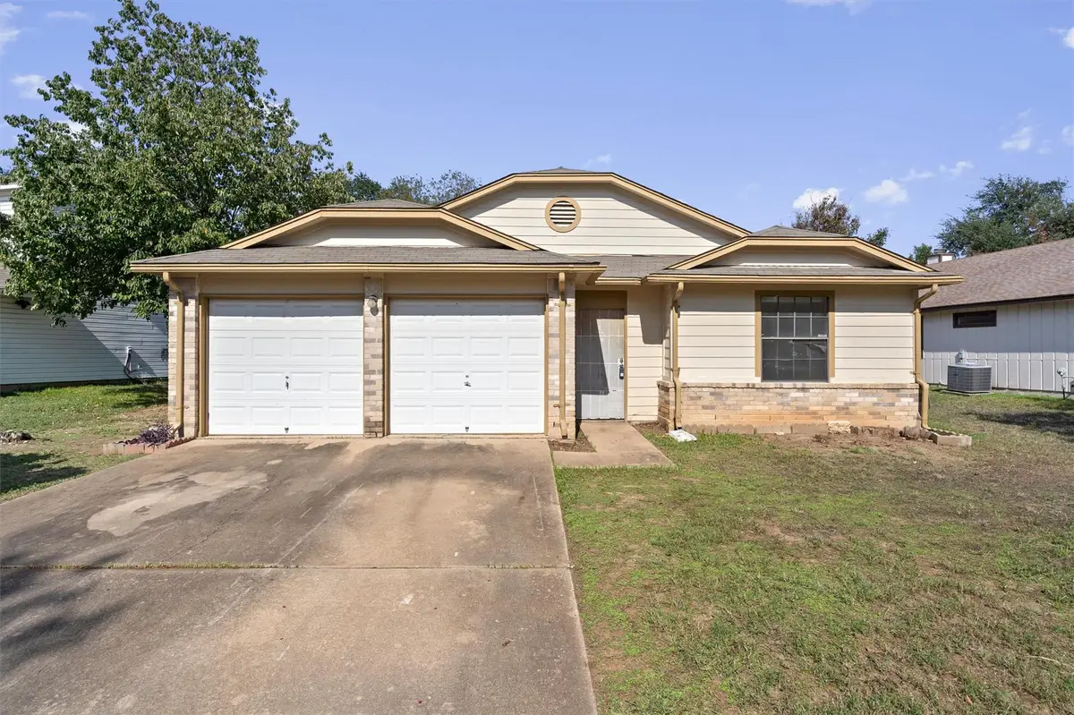 2614 Aylesbury Ln, Austin, TX 78745 - #1