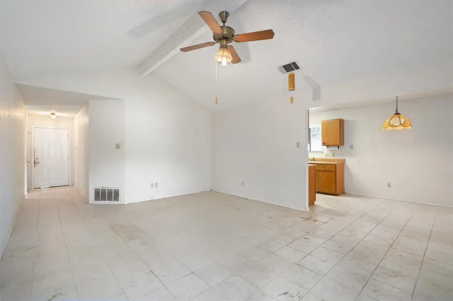 2614 Aylesbury Ln, Austin, TX 78745 - #2
