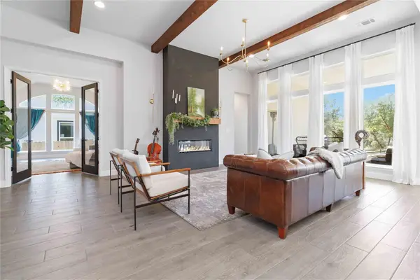 517 Mallow Rd, Leander, TX 78641