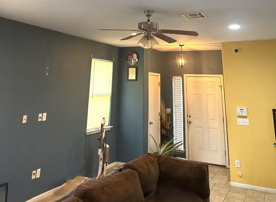 587 Twisted Oaks Ln, Buda, TX 78610 - #3