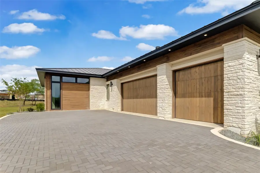 100 Spice Lily, Horseshoe Bay, TX 78657 - Image #3