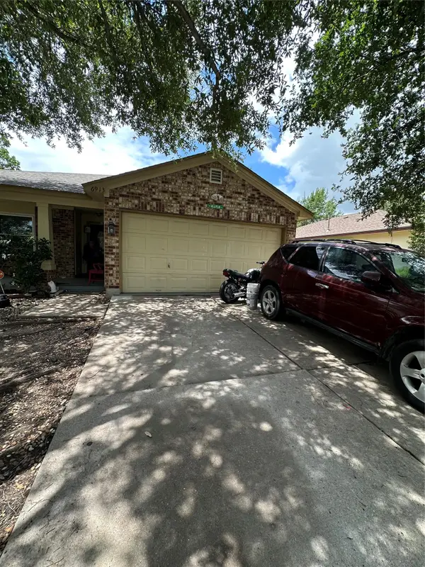 6913 Sabrina Dr, Austin, TX 78747