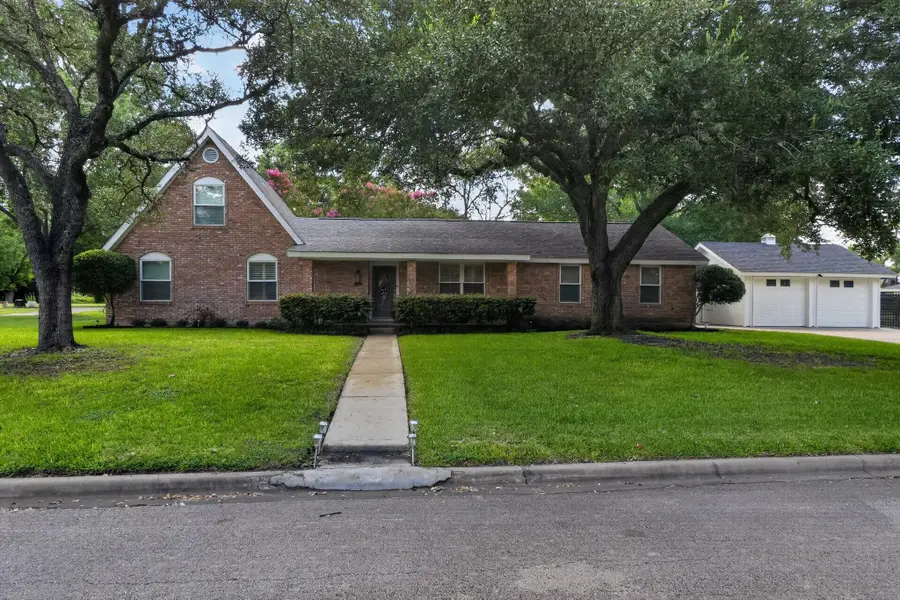 1622 Twin Island Drive Dr, Lockhart, TX 78644 - #2