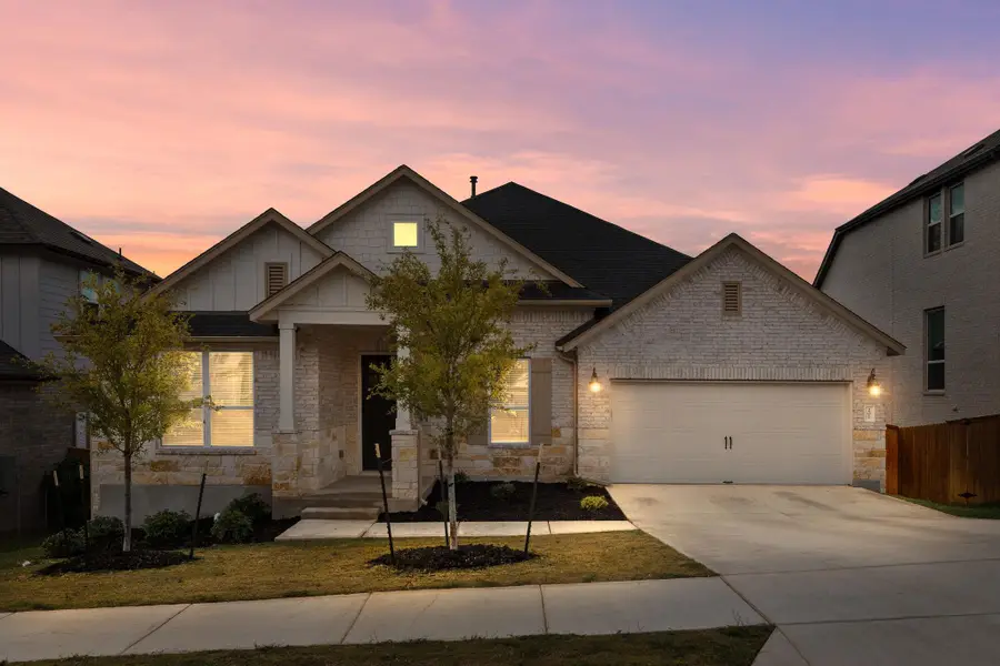 201 Blue Jasmine Trl, Georgetown, TX 78628 - #2