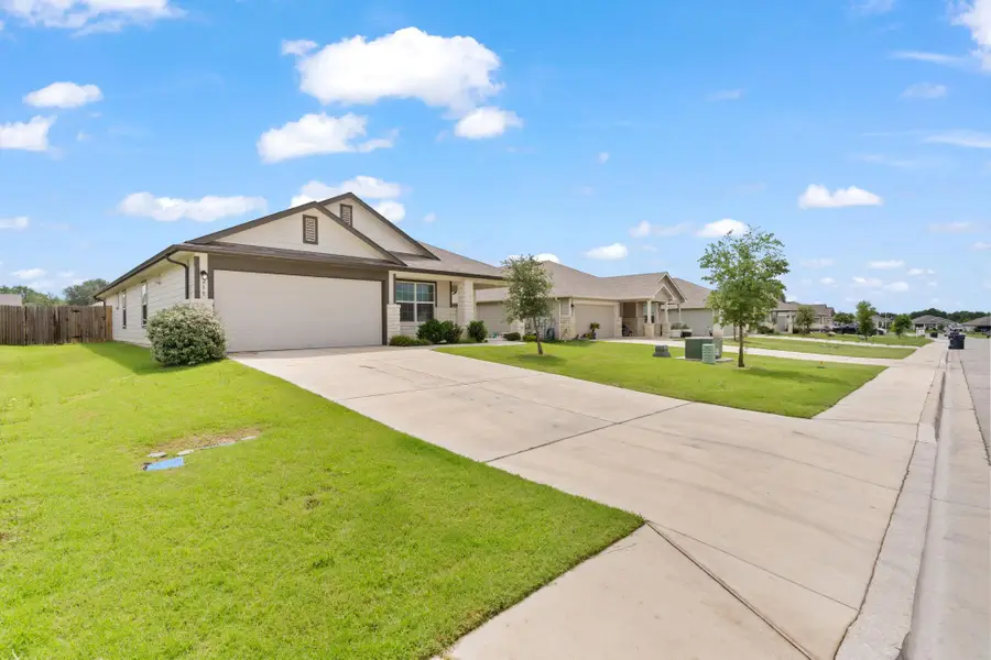 215 Bunting Ln, Bertram, TX 78605 - #2