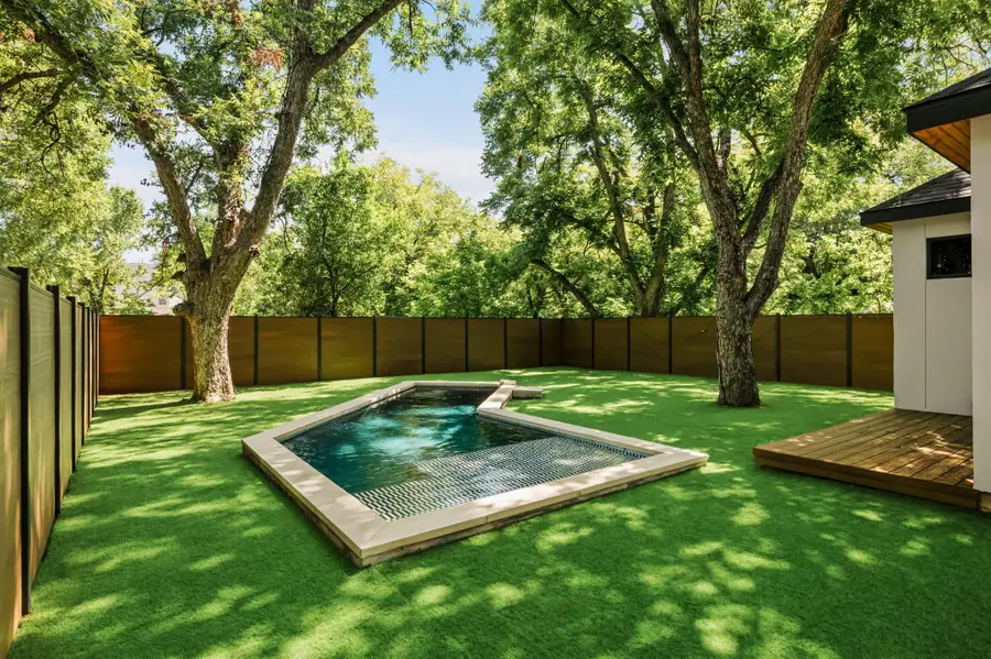 3210 Thompson St, Austin, TX 78702 - #2