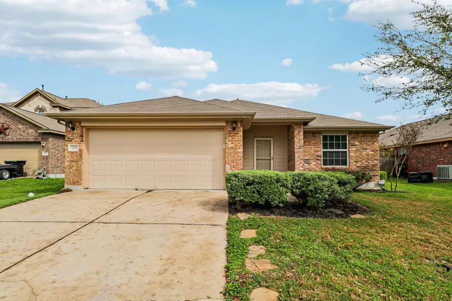 109 Mollie Dr, Hutto, TX 78634 - #2