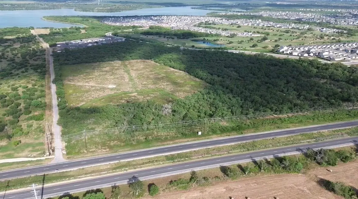 13855 13855 Us-281 Highway, San Antonio, TX 78221 - #1