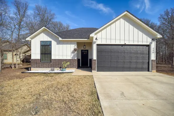 338 W Keanahalululu Ln, Bastrop, TX 78602