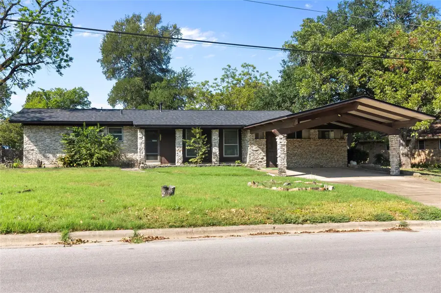 1105 E Applegate Dr, Austin, TX 78753 - Image #2
