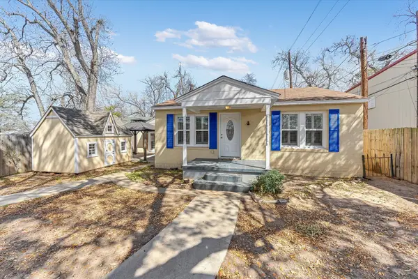 318 NW Loop 230 Highway, Smithville, TX 78957