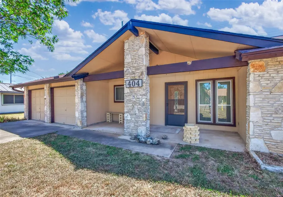 404 E Central Dr, Georgetown, TX 78628 - #3