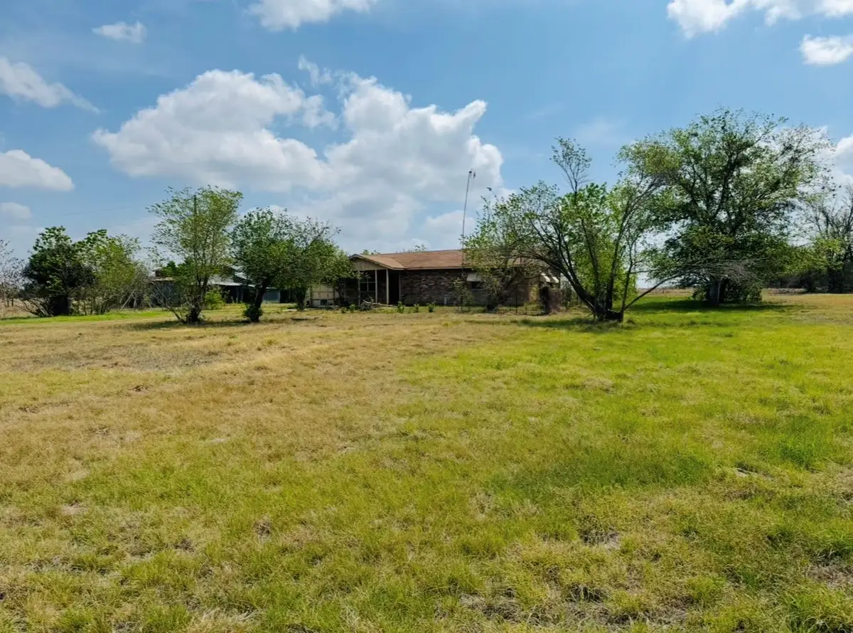 789 Upper Elgin River Rd, Elgin, TX 78621 - #1