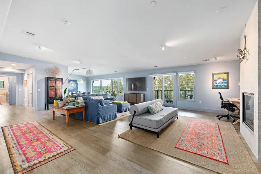 3200 Grandview St #11, Austin, TX 78705 - #2