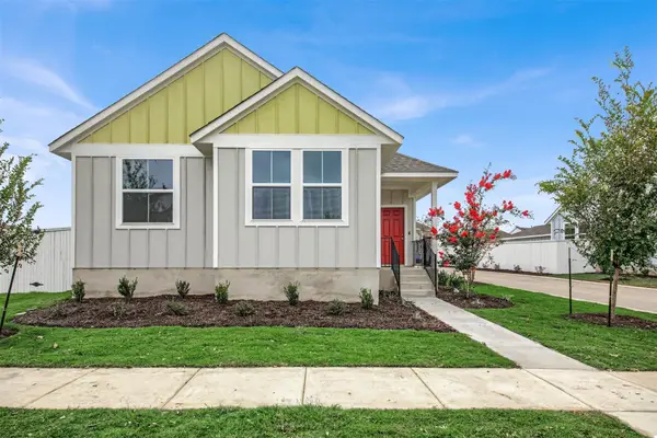 126 Huckleberry Ln, Elgin, TX 78621