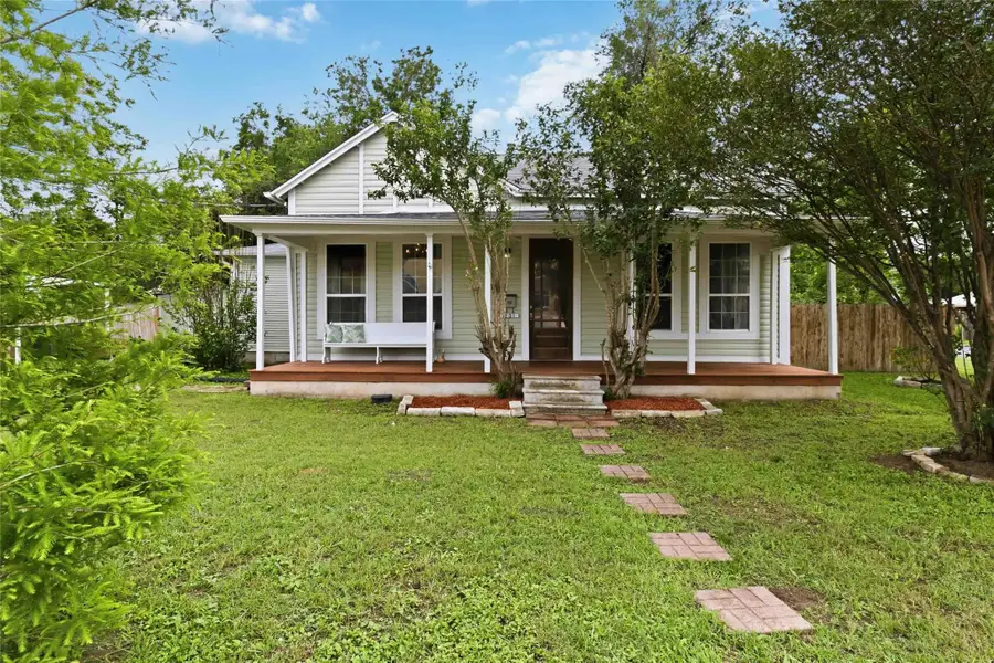 1201 Farm St, Bastrop, TX 78602 - #2
