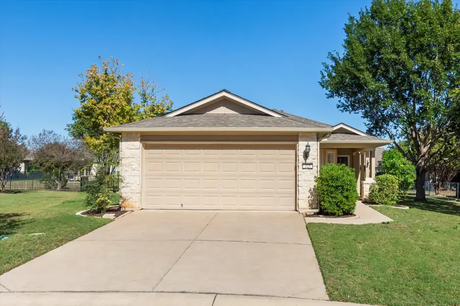 325 Barrington Farm Ct, Georgetown, TX 78633 - Image #2