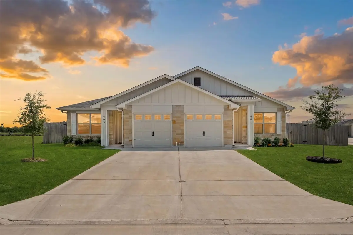 601 Campus St, Troy, TX 76579 - #1