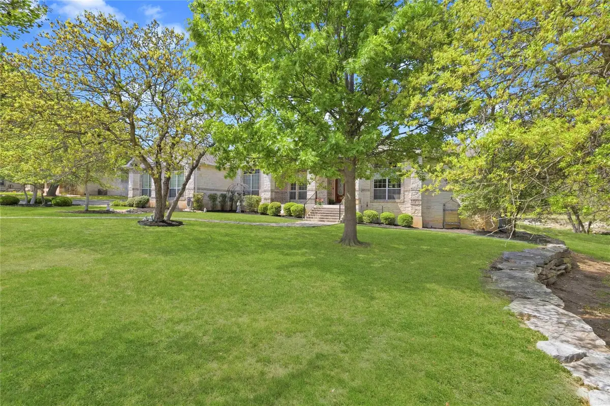 205 W Majestic Oak Ln, Georgetown, TX 78633 - #1