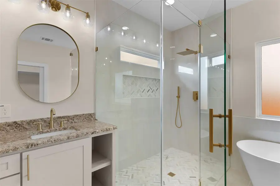 7319 Tiff Nicole Ln, Von Ormy, TX 78073 - Image #3