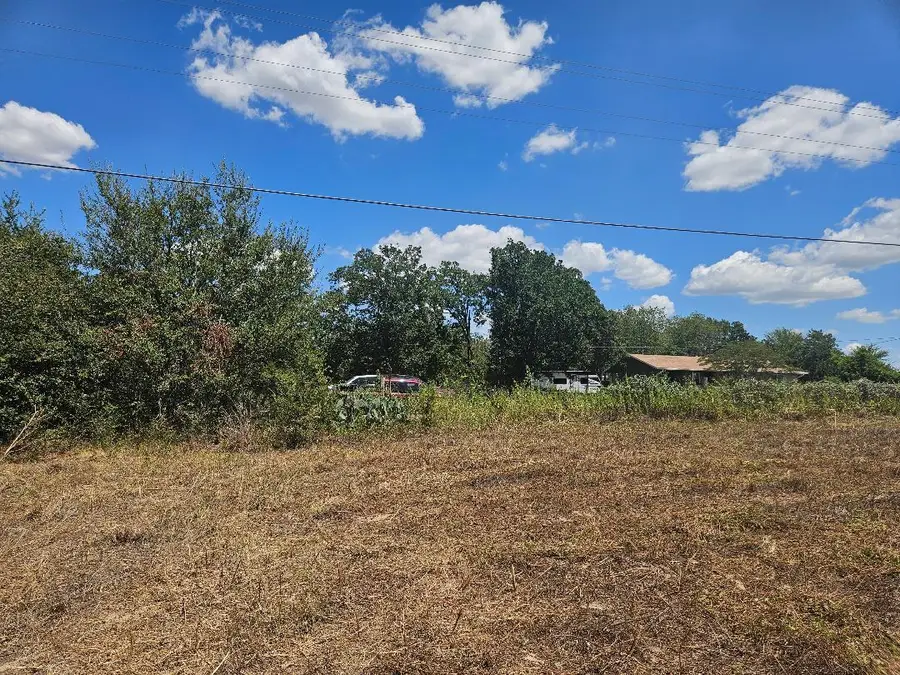 358 S Highway 95 S, Elgin, TX 78621 - #2