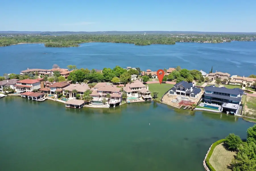 109 Applehead Island Dr, Horseshoe Bay, TX 78657 - Image #2