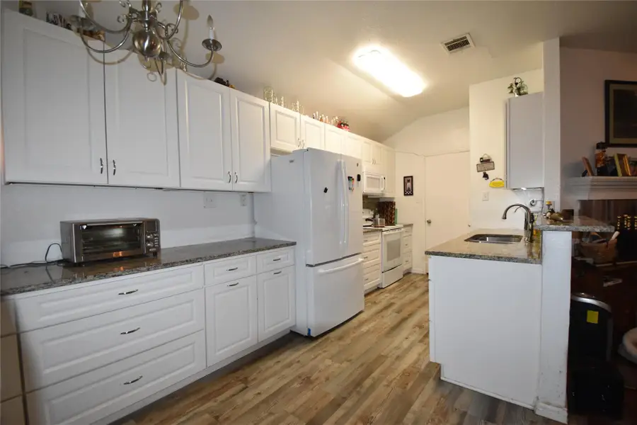 107 Oriole Cv, Cedar Creek, TX 78612 - #3