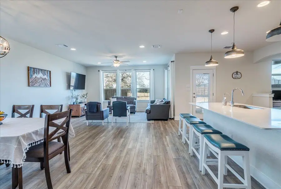 203 Zuma Dr, Liberty Hill, TX 78642 - #2