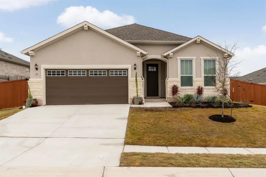 302 Barn Hill Loop, Dripping Springs, TX 78620 - Image #2