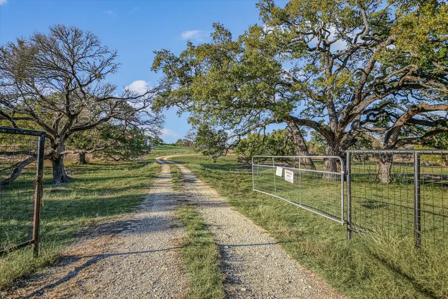 4698 Fischer Store Rd, Wimberley, TX 78676 - #2