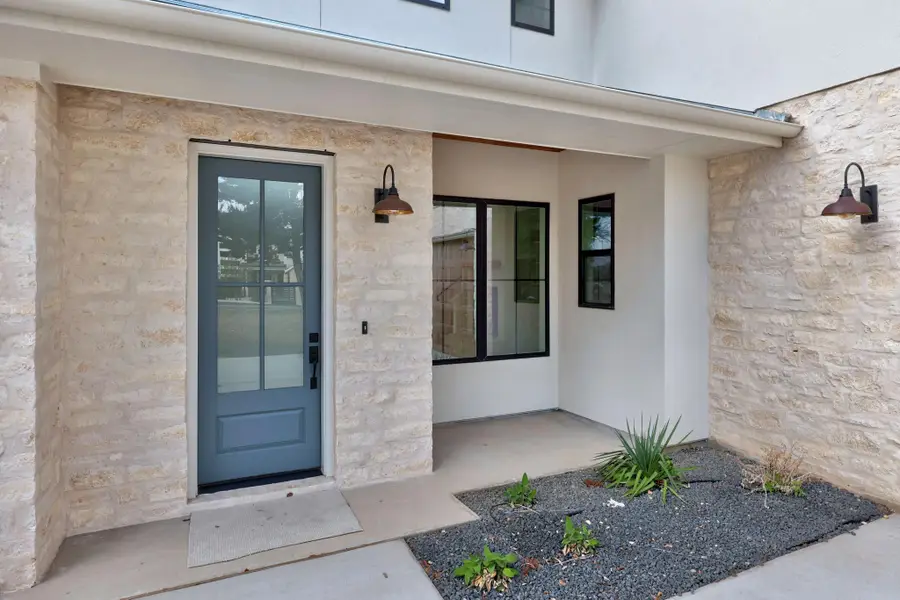 9504 Harbor Dr, Jonestown, TX 78645 - #3