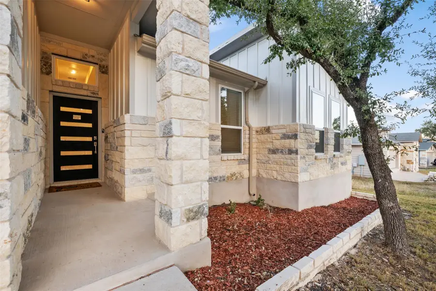 21208 Santa Rosa Ave, Lago Vista, TX 78645 - Image #2