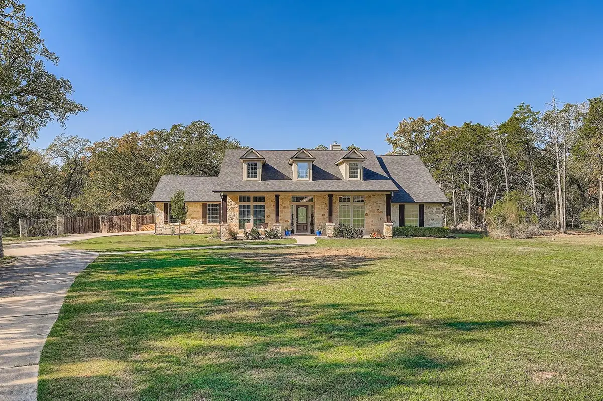 142 Carriage Ct, Bastrop, TX 78602 - Image #1