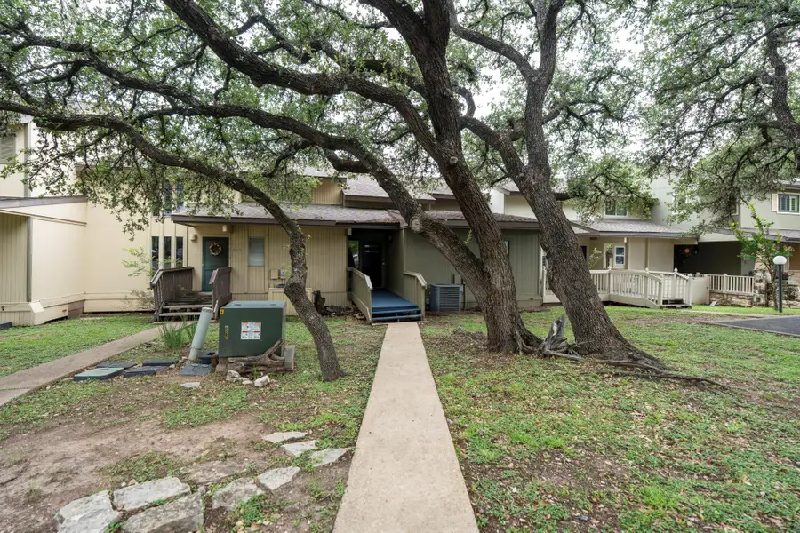 269 Venture Blvd S, Point Venture, TX 78645 - #2