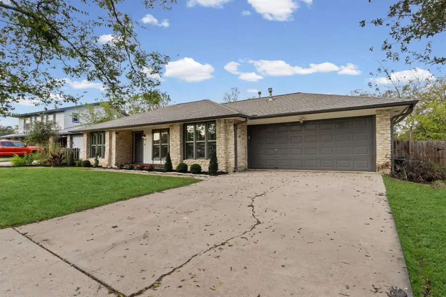 11004 Rustic Manor Ln, Austin, TX 78750 - Image #2