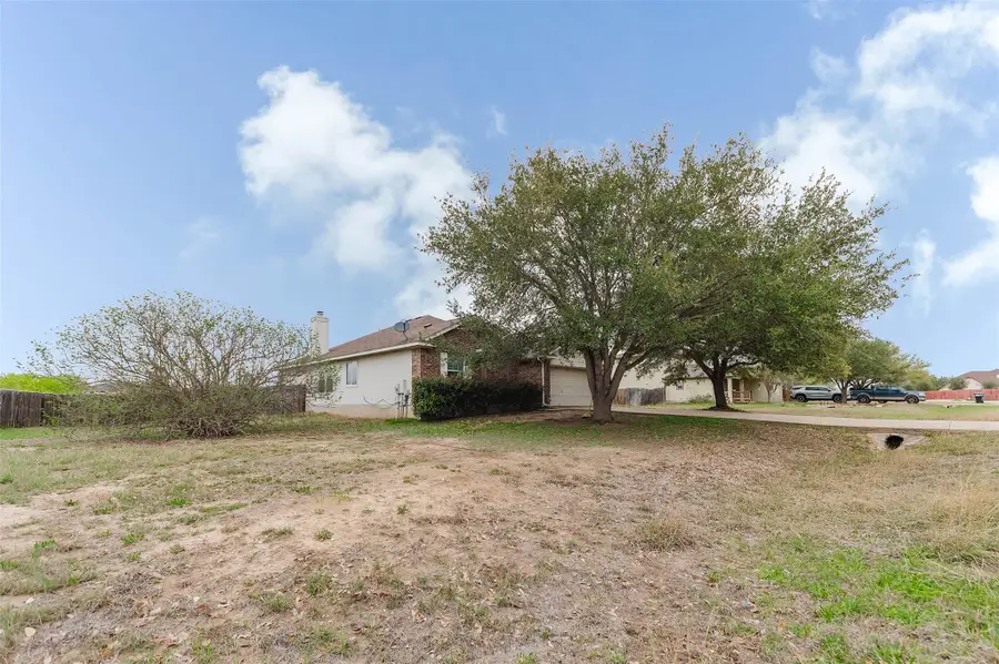 223 Martin Crossing Dr, Cedar Creek, TX 78612 - #3