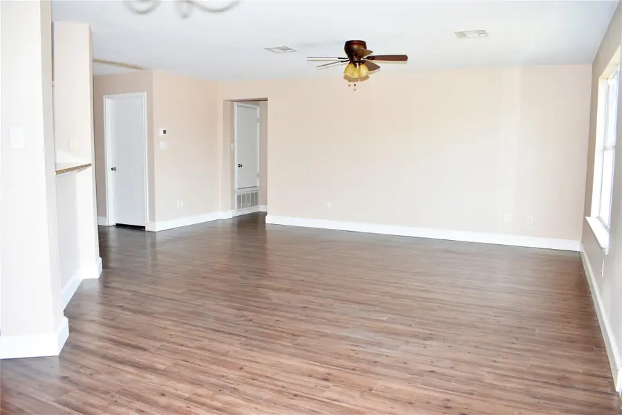 804 Lavaca Loop, Elgin, TX 78621 - #2