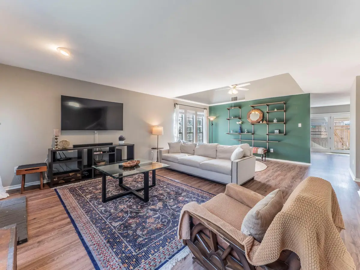 2110 Morley Dr, Austin, TX 78752 - #1