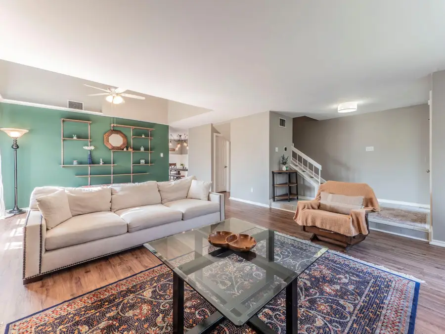 2110 Morley Dr, Austin, TX 78752 - #2