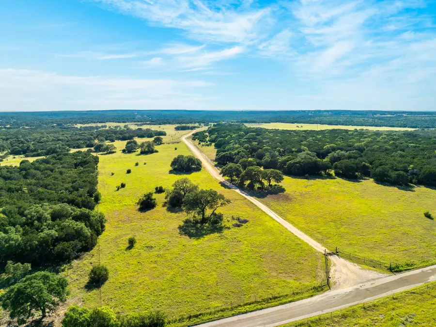 2 Feild Ranch Rd, Burnet, TX 78611 - #2
