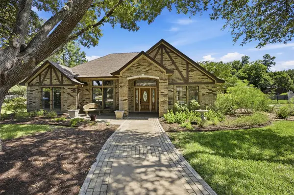 2 Meandering Way, Round Rock, TX 78664