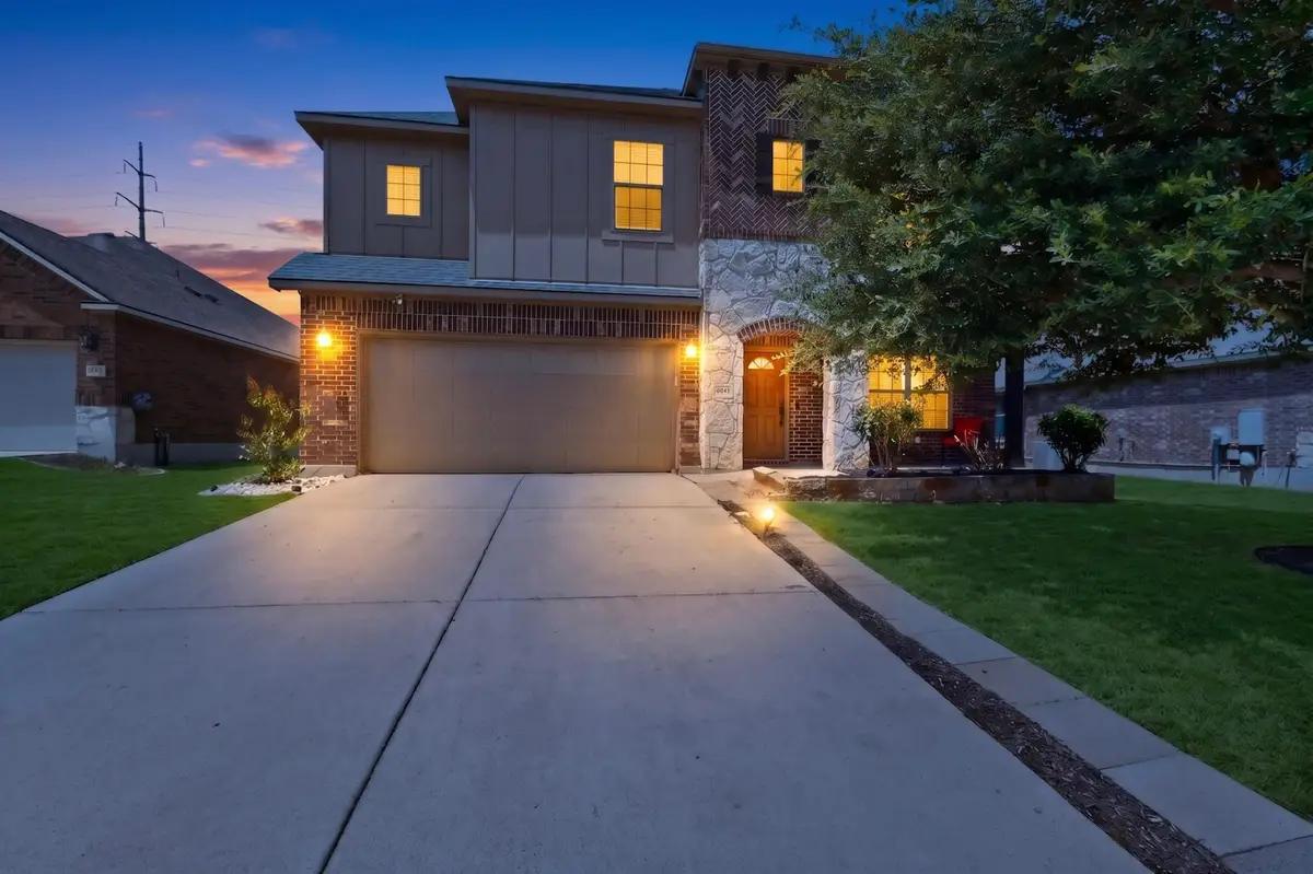 1006 S Pasture Dr, Hutto, TX 78634 - #1