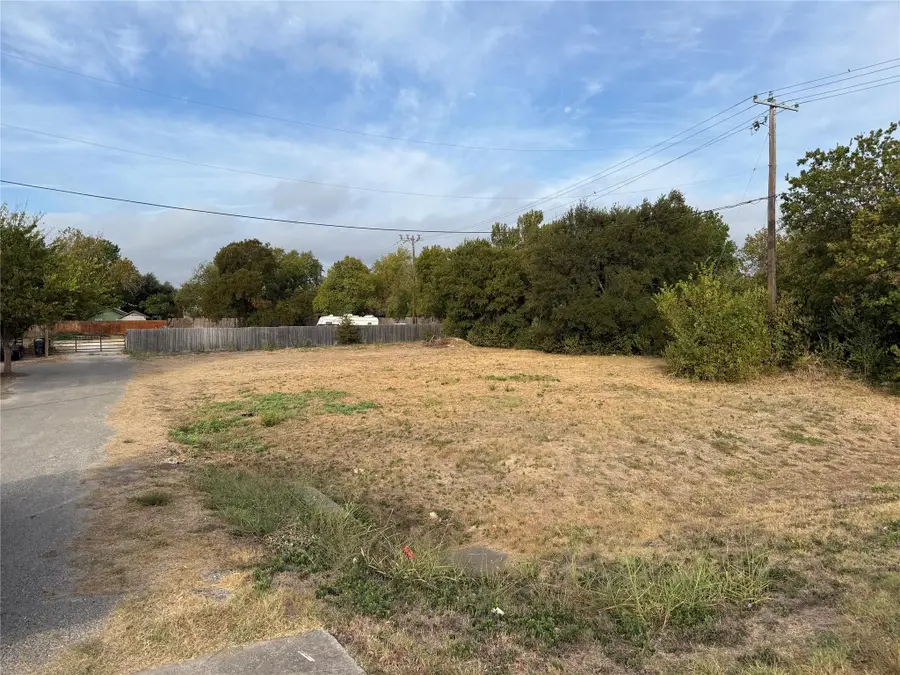2012 Maple St, Georgetown, TX 78626 - #2