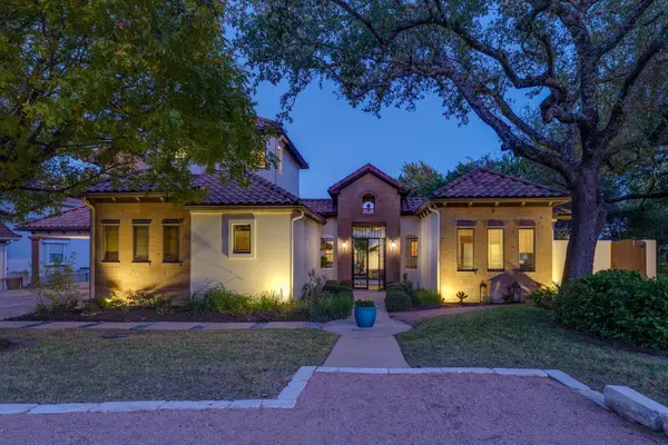 3 The Hills Dr, The Hills, TX 78738