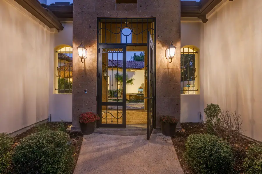 3 The Hills Dr, The Hills, TX 78738 - Image #2